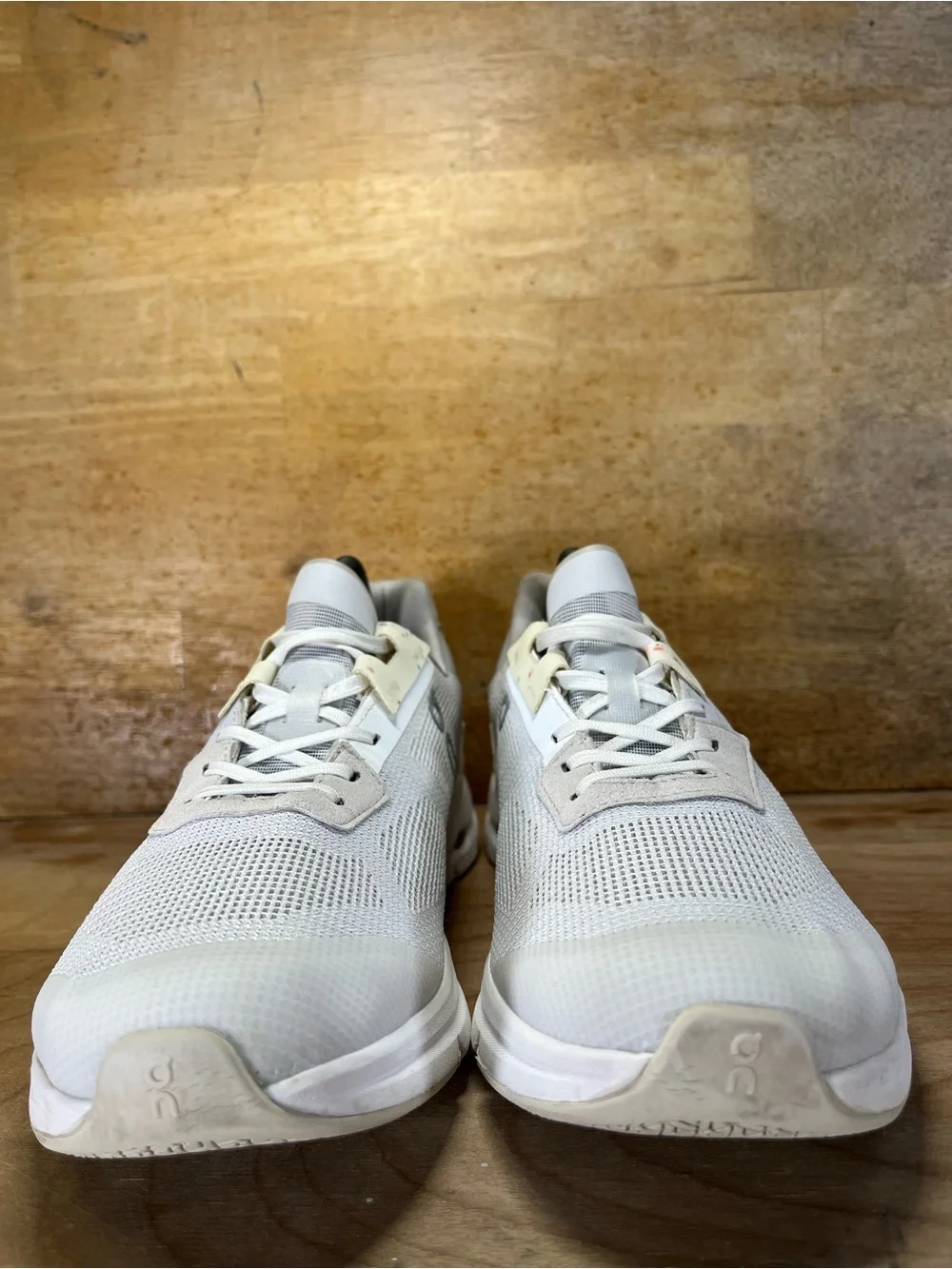 On Cloudrift REFLECTIVE Womens Size 9.5 Walking Shoes Sneakers White Gray